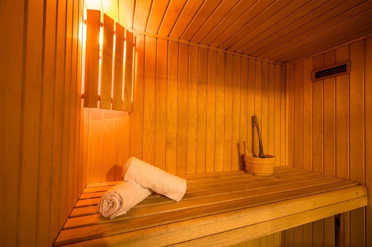 Madame Vacances Les Chalets Du Berger Premium*** La Feclaz Exterior photo
