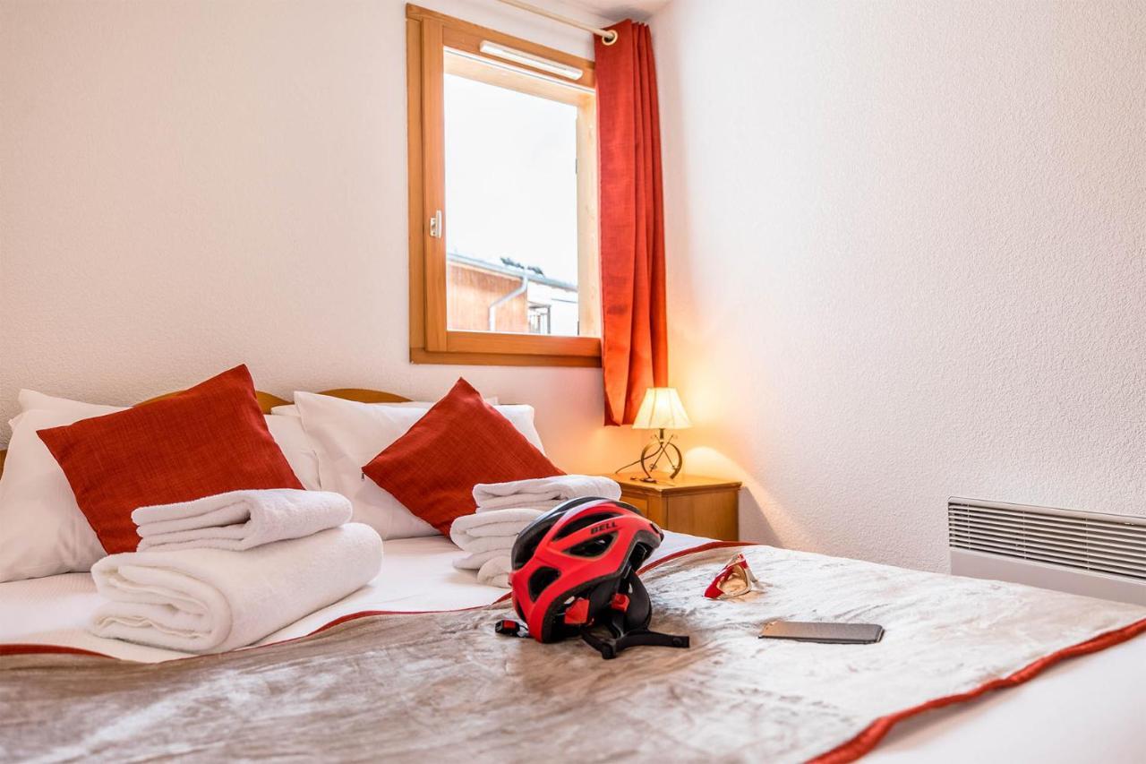 Madame Vacances Les Chalets Du Berger Premium*** La Feclaz Exterior photo