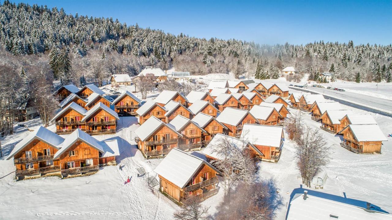 Madame Vacances Les Chalets Du Berger Premium*** La Feclaz Exterior photo
